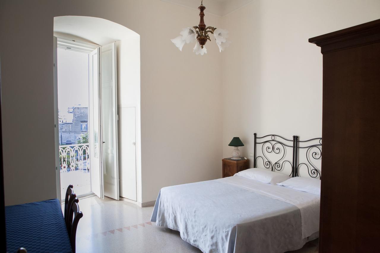 Albergo Lucy Trani Rum bild