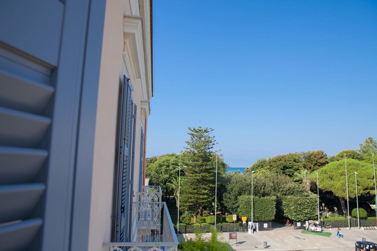 Albergo Lucy Trani Rum bild