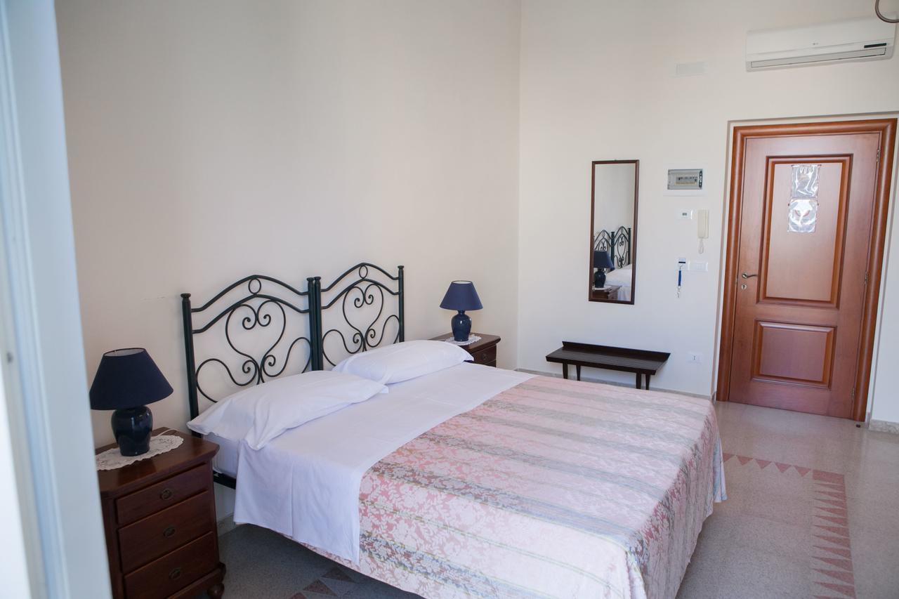 Albergo Lucy Trani Rum bild
