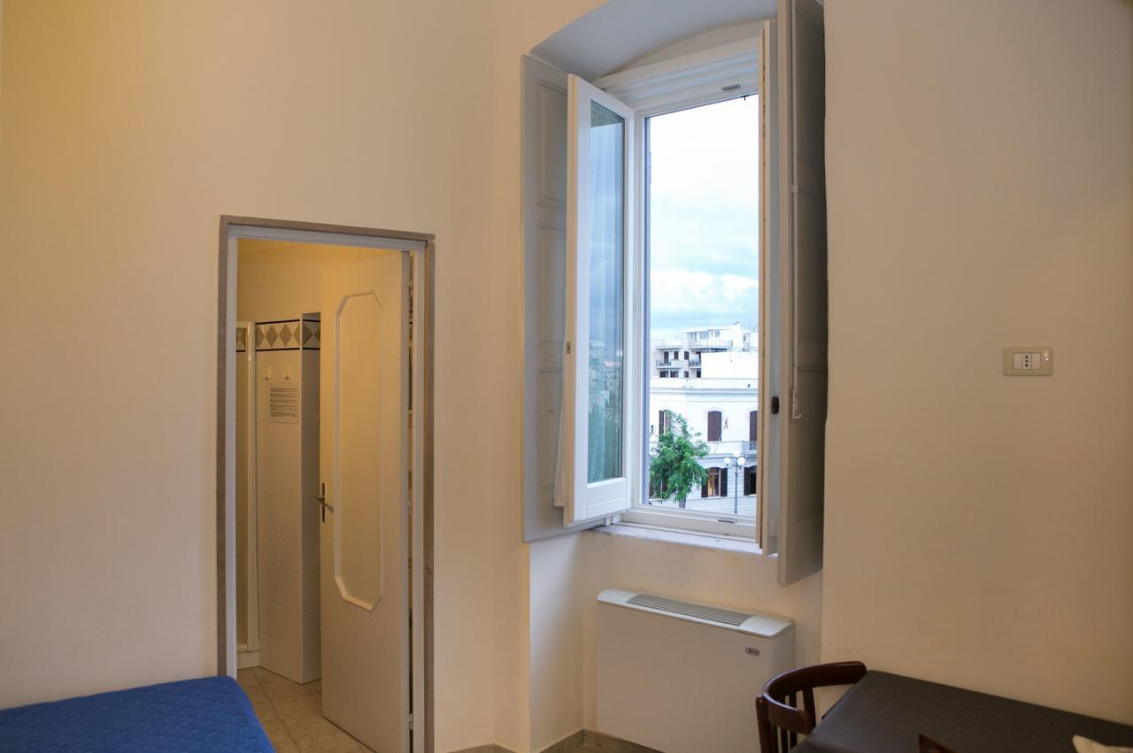 Albergo Lucy Trani Exteriör bild
